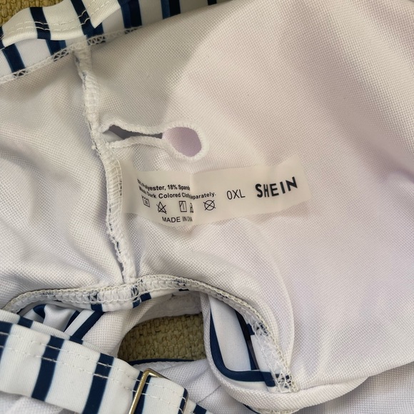 Floral Bikini Set - Picture 4 of 7